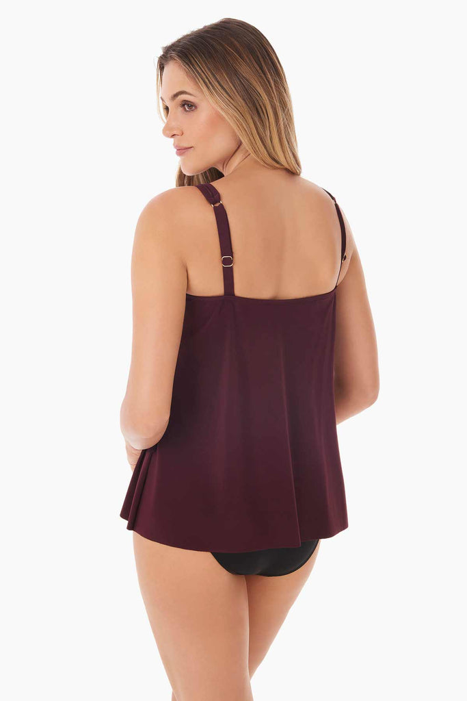 adjustable shoulder straps tankini top