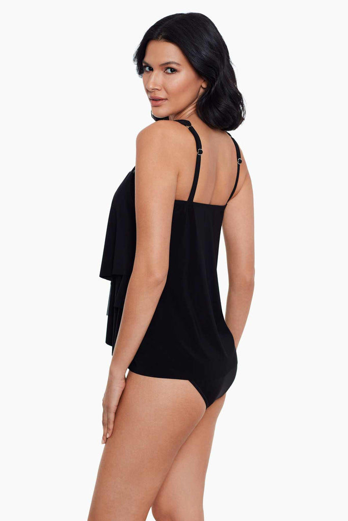 Woman in a Illusionists Mirage Tankini Top