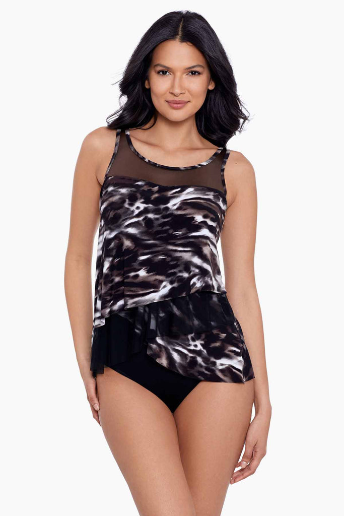 woman wearing tankini